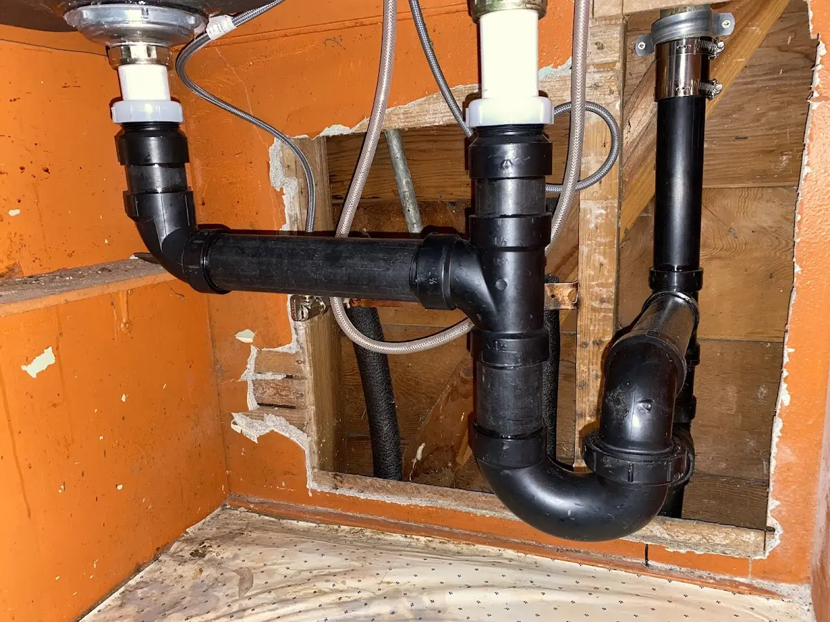 Professional Pipe Bursting equipment and tools on the job in Olympia Heights